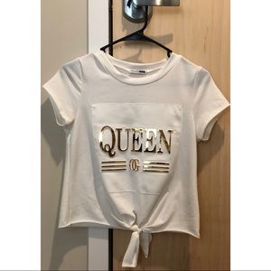 Graphic Crop Top “Queen”
